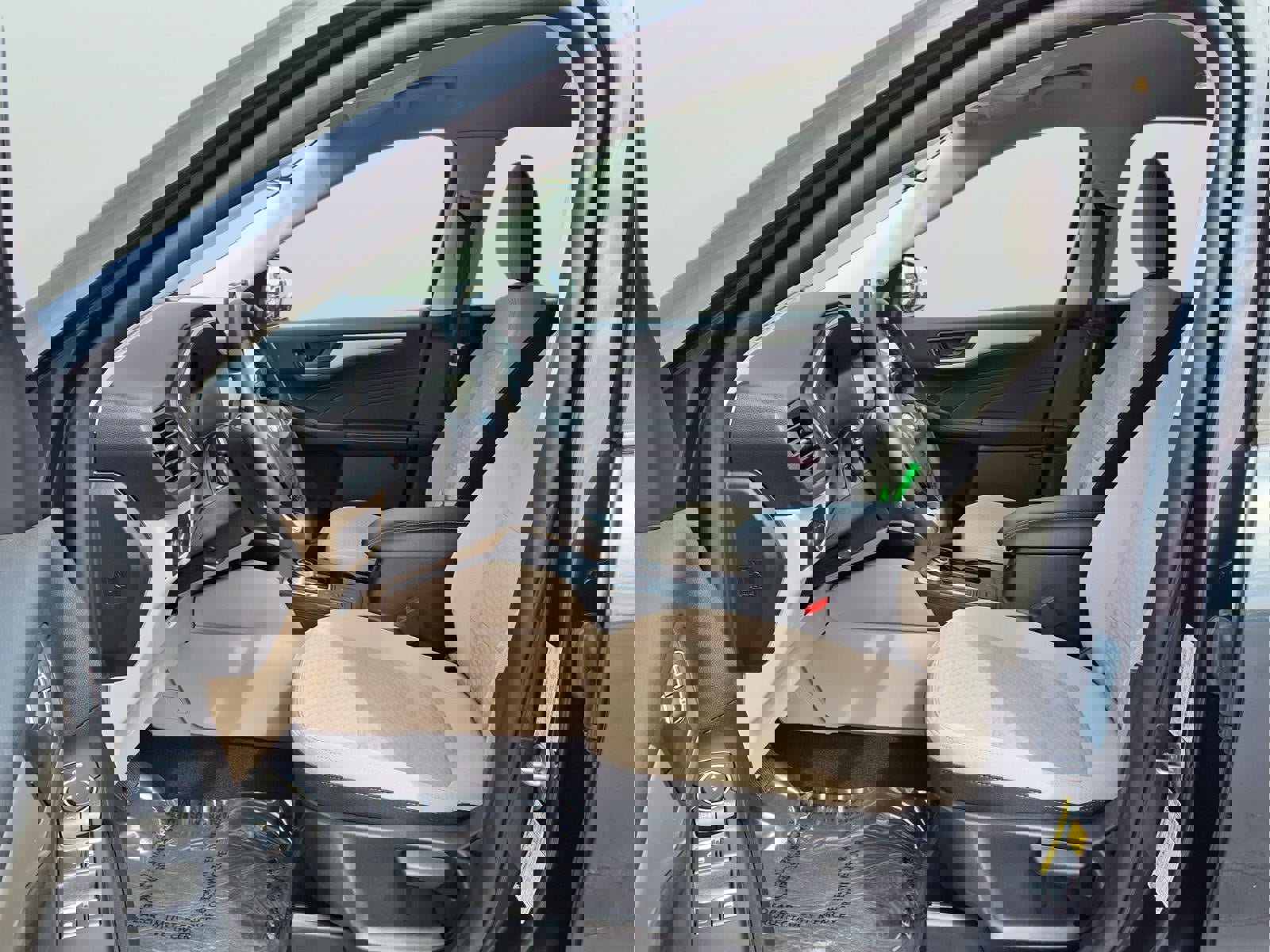 Certified 2022 Ford Escape SE w/ Cold Weather Package image 14