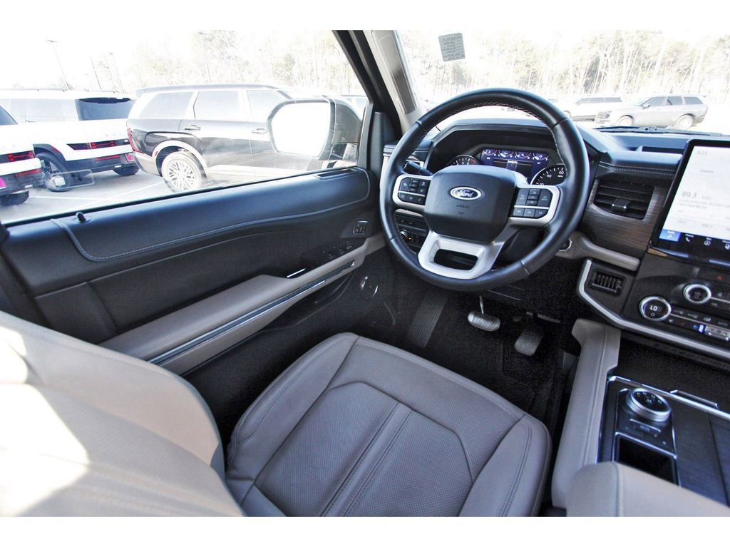 Certified 2022 Ford Expedition Limited image 12
