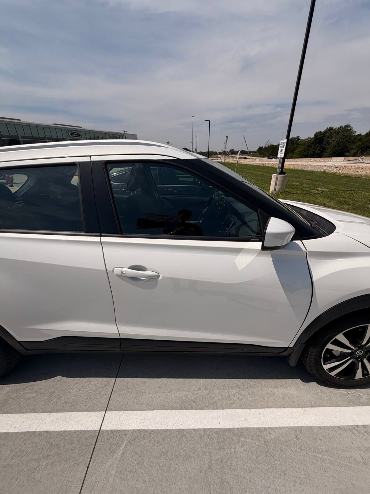 Used 2018 Nissan Kicks SV w/ Exterior Electronics Package FWD image 10
