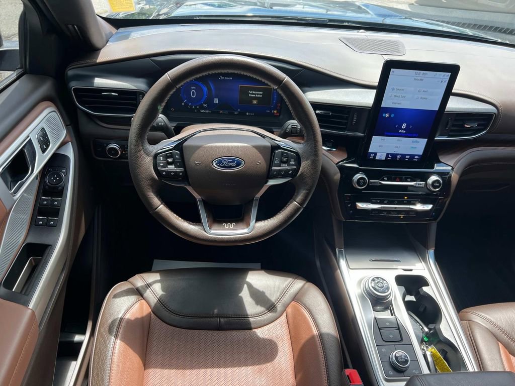 Certified 2022 Ford Explorer King Ranch w/ Premium Technology Package image 23