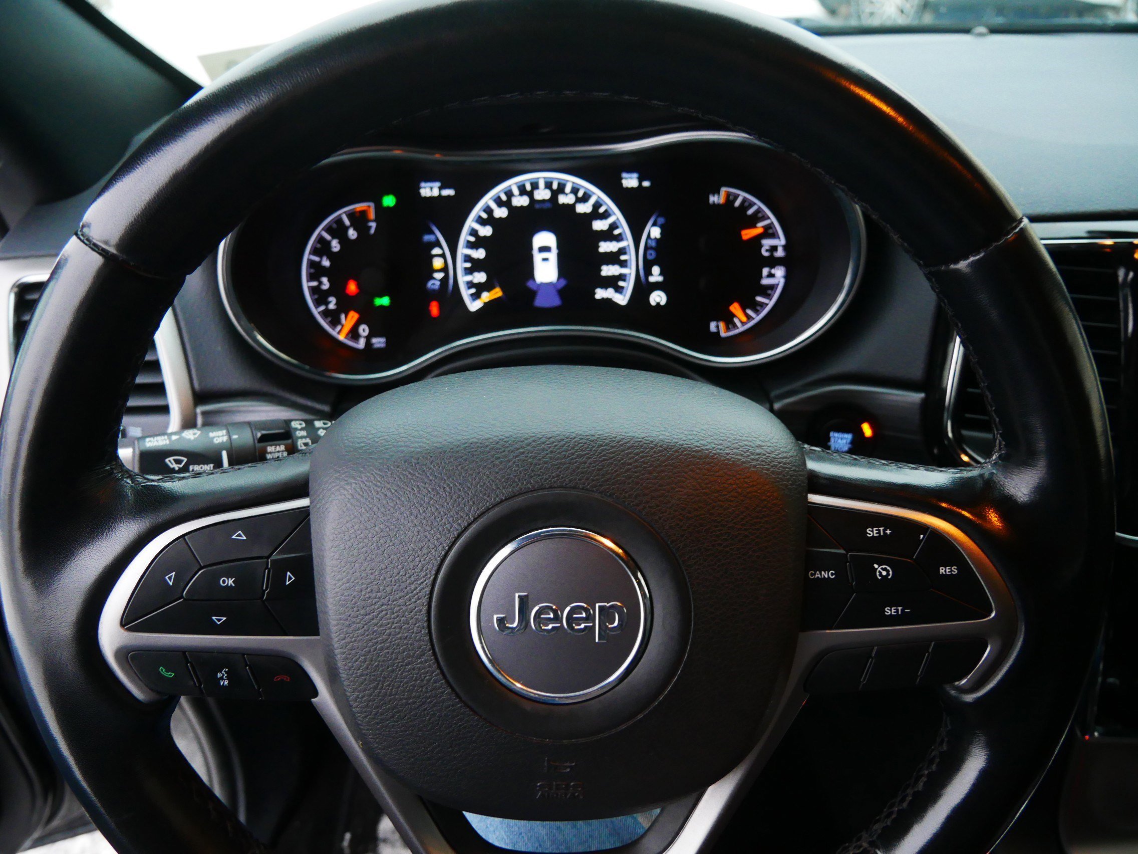 Used 2021 Jeep Grand Cherokee Limited w/ Trailer Tow Group IV image 27