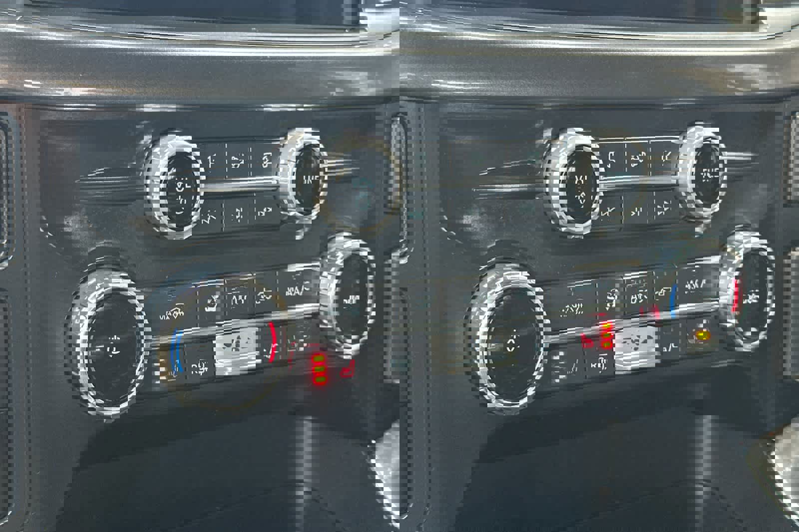 Certified 2022 Ford F150 XLT w/ Equipment Group 302A High image 19