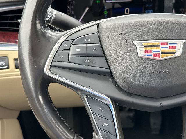 Used 2018 Cadillac XT5 Luxury w/ Driver Awareness Package AWD/4WD image 17