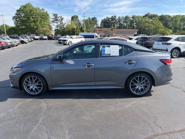 Used 2022 Nissan Sentra SR w/ SR Premium Package FWD image 4