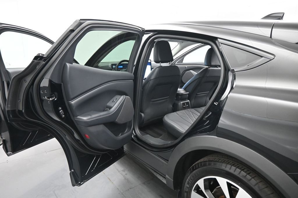 Certified 2024 Ford Mustang Mach-E Select RWD image 17