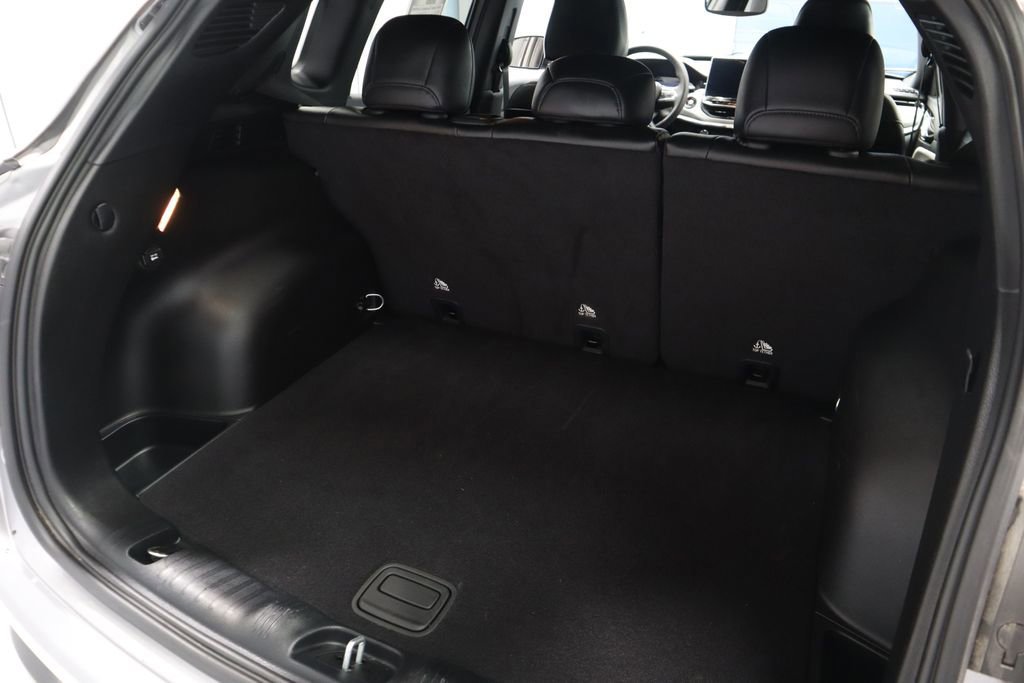 Used 2024 Jeep Compass Limited image 15