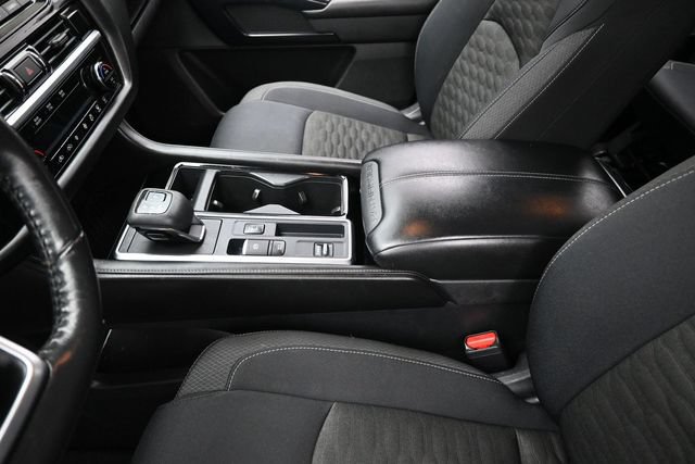 Used 2022 Nissan Pathfinder SV FWD image 25