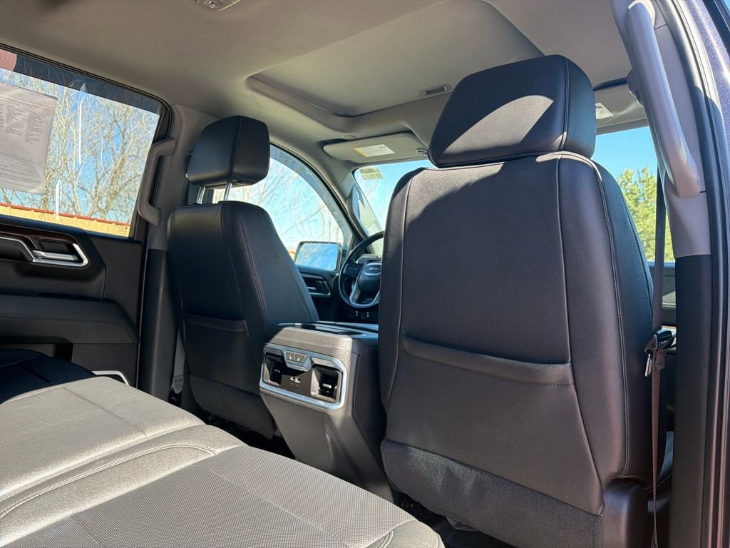 Used 2022 GMC Sierra 1500 SLT w/ SLT Premium Plus Package AWD/4WD image 32