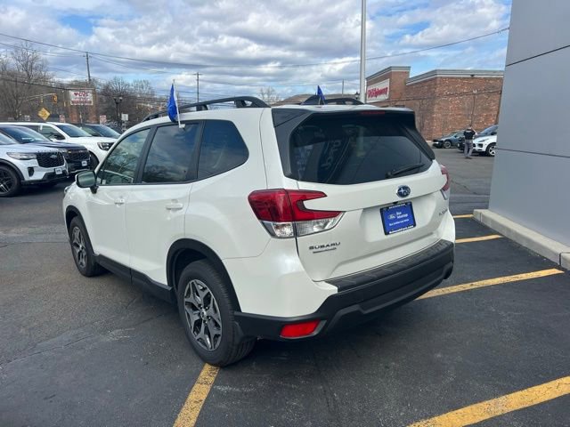 Used 2024 Subaru Forester Premium AWD/4WD image 4