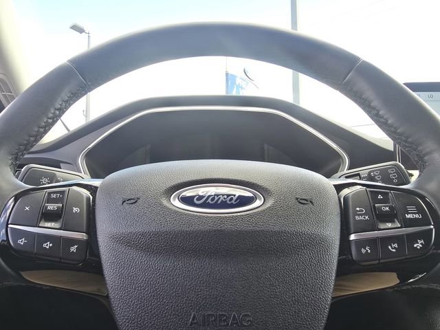 Certified 2022 Ford Escape SE w/ Cold Weather Package FWD image 27