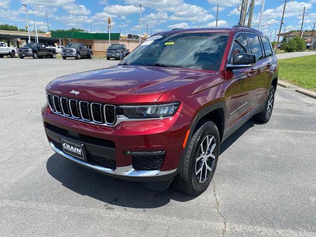Used 2024 Jeep Grand Cherokee L Limited AWD/4WD image 2
