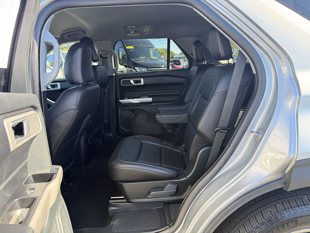 Certified 2023 Ford Explorer XLT w/ Equipment Group 202A AWD/4WD image 12