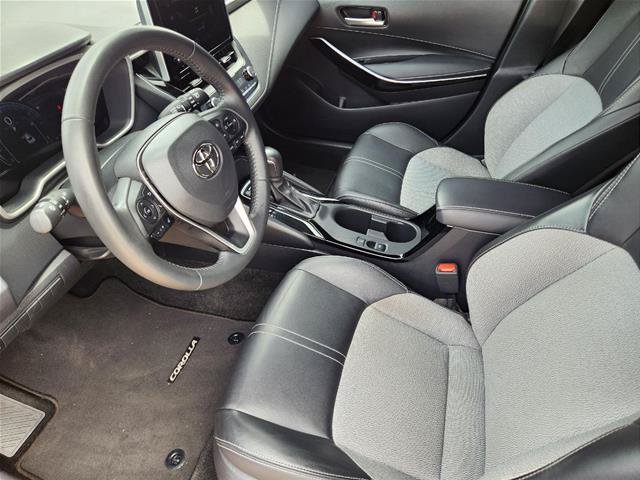 Used 2025 Toyota Corolla XSE FWD image 12