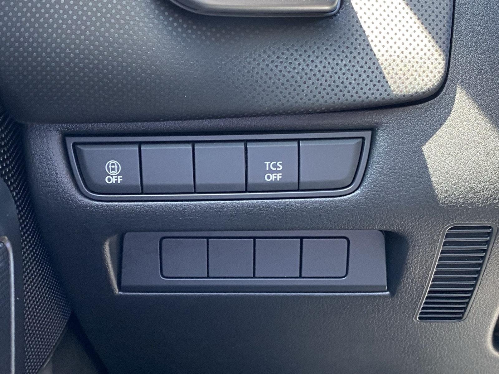 Used 2025 MAZDA CX-50 AWD 2.5 S w/ Cargo Package image 23