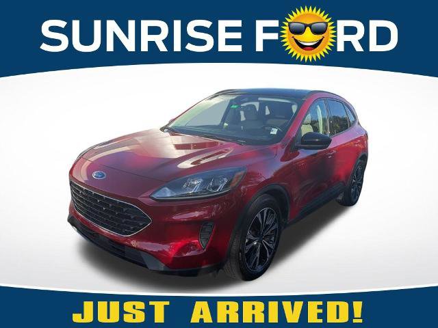Certified 2022 Ford Escape SE w/ SE Sport Appearance Package