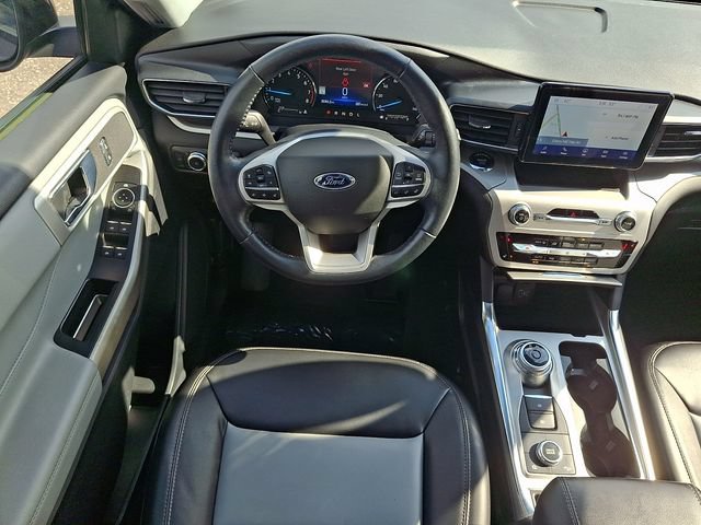 Certified 2022 Ford Explorer XLT w/ Equipment Group 202A AWD/4WD image 11