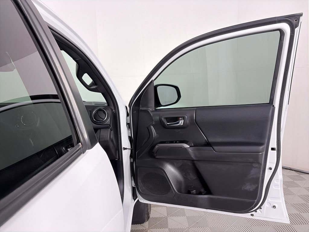 Used 2023 Toyota Tacoma TRD Off-Road AWD/4WD image 28