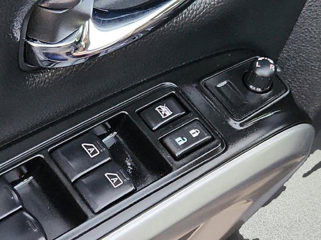 Used 2024 Nissan Titan SV w/ Accessory Utility Package AWD/4WD image 16