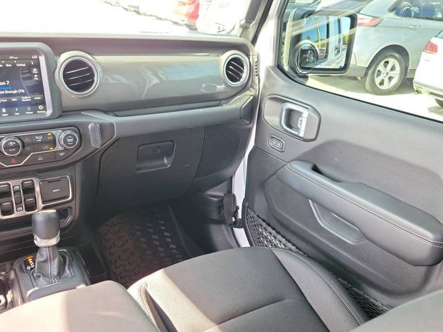 Used 2022 Jeep Gladiator Overland AWD/4WD image 21