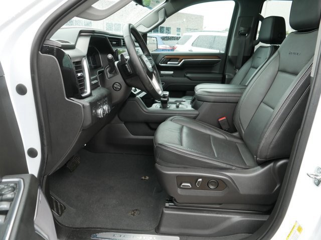 Used 2023 GMC Sierra 1500 Denali w/ Technology Package AWD/4WD image 13