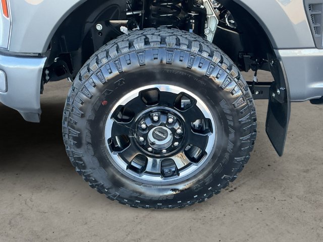 Certified 2026 Ford F350 Platinum w/ Platinum Plus Package AWD/4WD image 9
