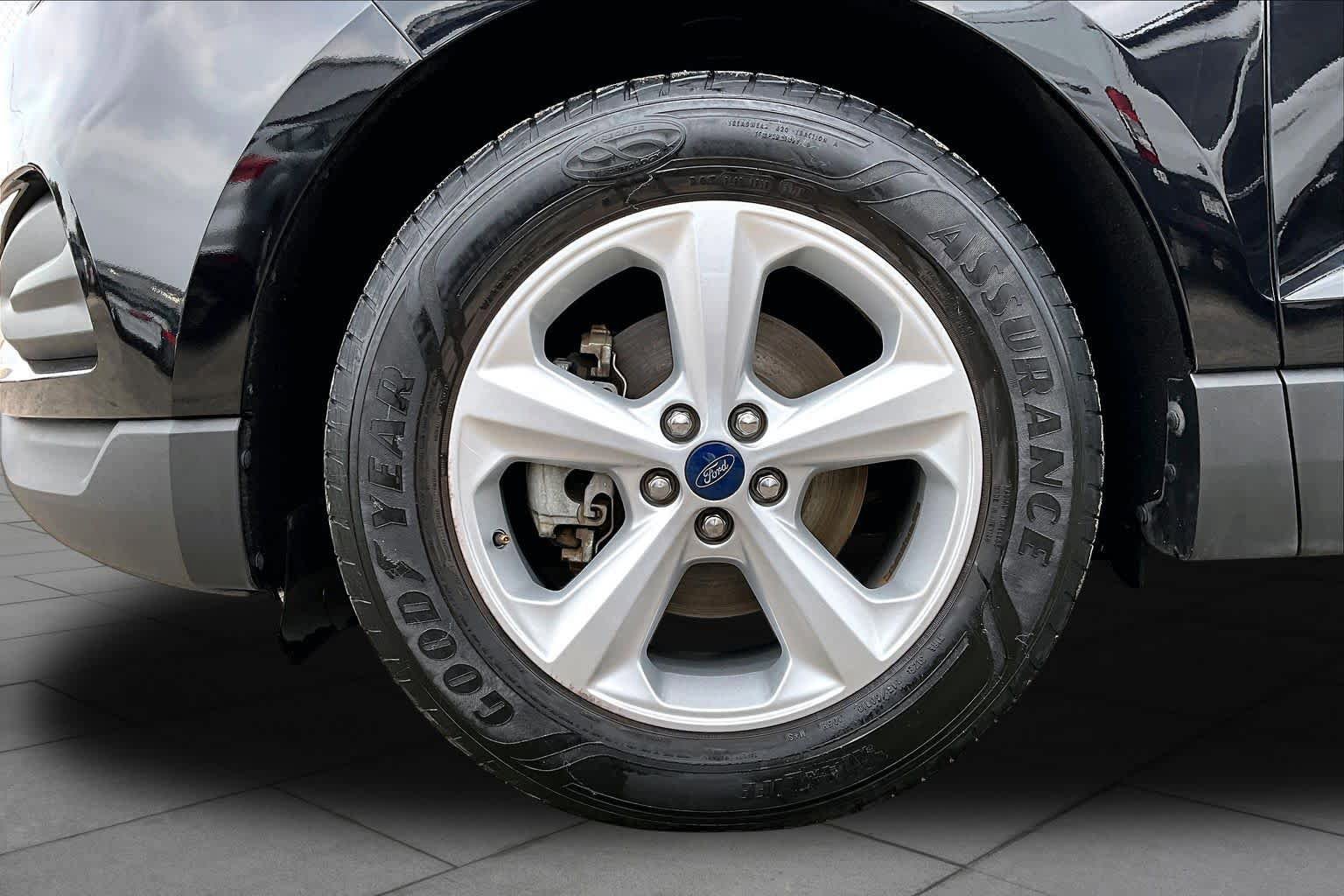 Certified 2019 Ford Edge SE FWD image 11