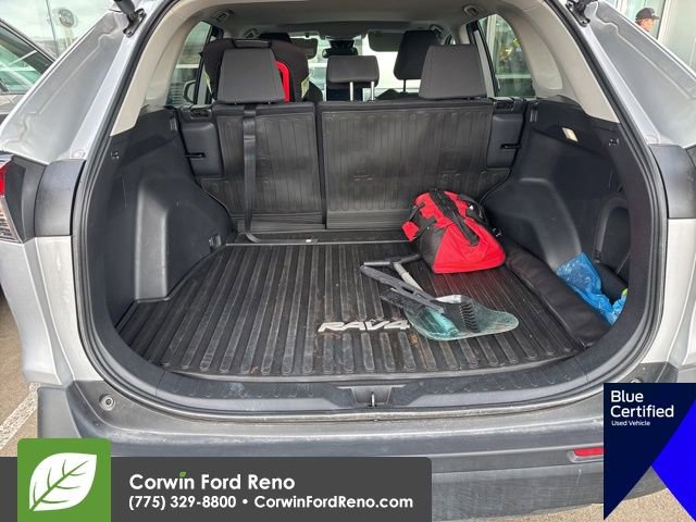 Used 2024 Toyota RAV4 XLE w/ Convenience Package image 9