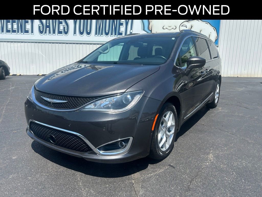 Used 2017 Chrysler Pacifica Touring-L Plus w/ Advanced Safetytec Group FWD video 2