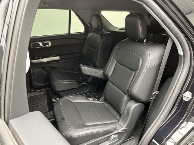 Certified 2024 Ford Explorer XLT w/ Equipment Group 202A AWD/4WD image 16