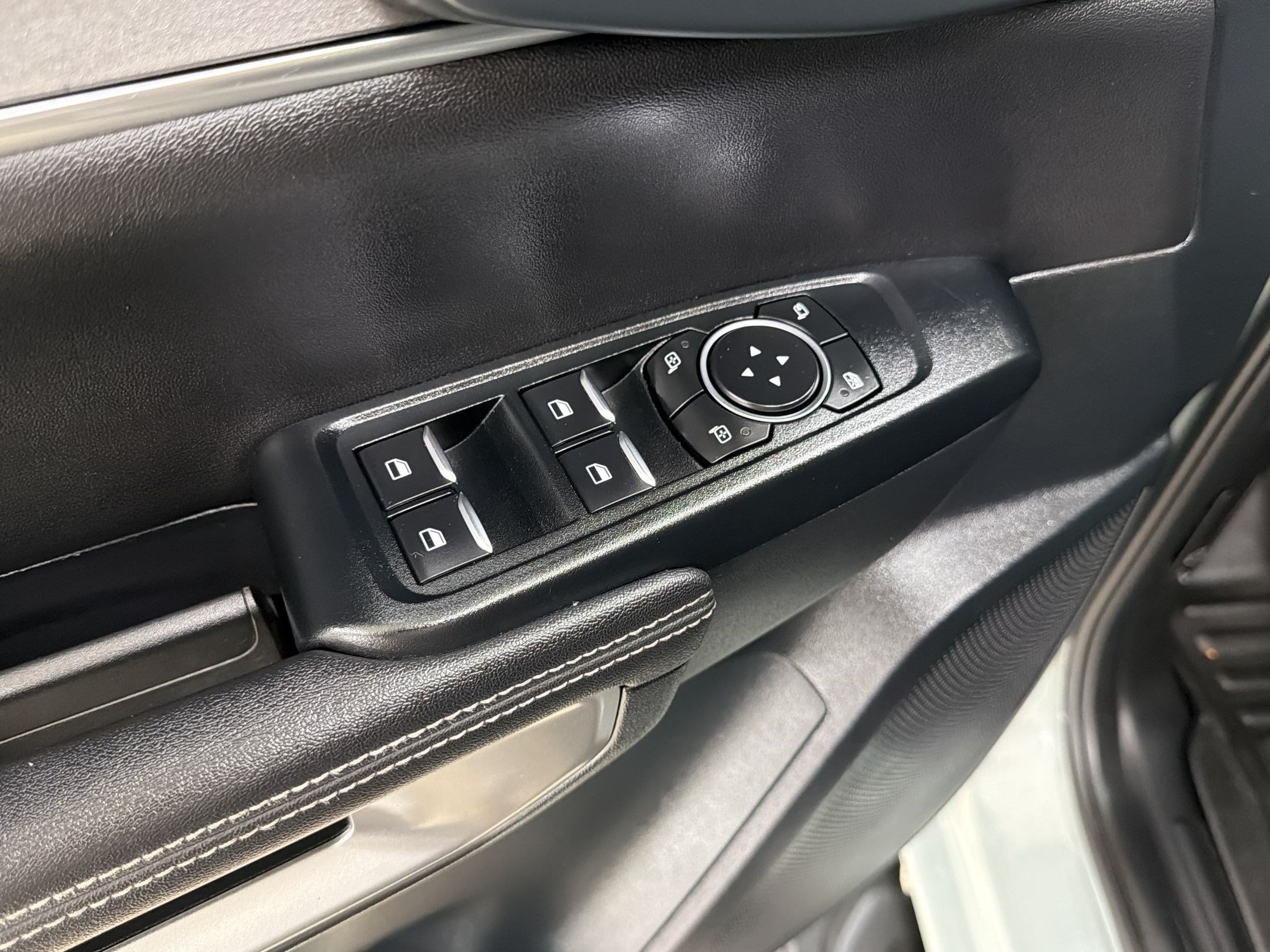 Certified 2024 Ford Ranger Lariat RWD image 26