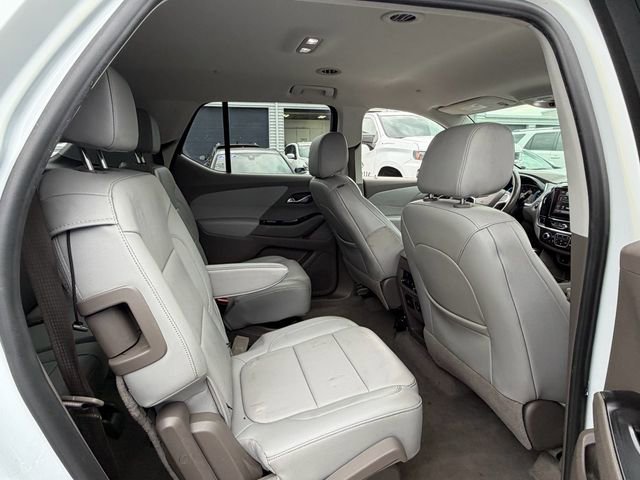Used 2019 Chevrolet Traverse LT w/ LT Premium Package FWD image 14