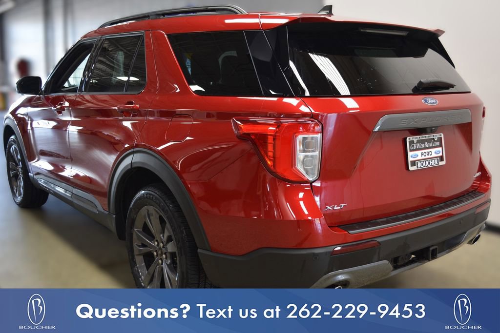 Certified 2023 Ford Explorer XLT w/ Equipment Group 202A AWD/4WD image 4