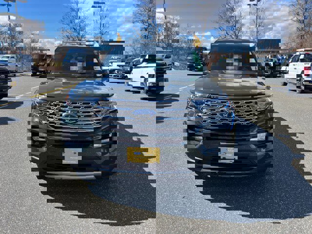 Certified 2023 Ford Explorer Limited w/ Equipment Group 301A image 7