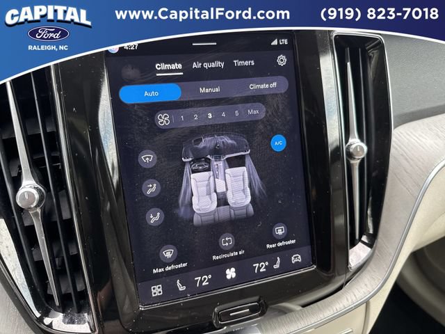 Used 2024 Volvo XC60 B5 Plus AWD/4WD image 30