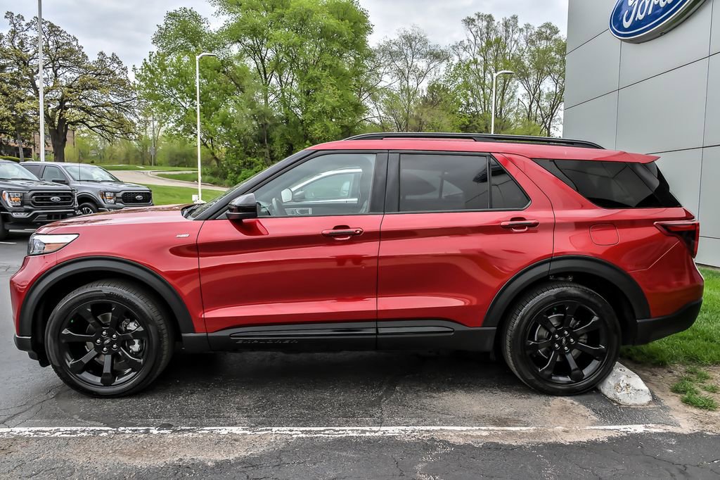 Certified 2023 Ford Explorer ST-Line w/ Class IV Trailer Tow Package AWD/4WD image 7