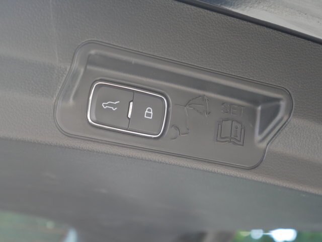Certified 2024 Ford Explorer Platinum AWD/4WD image 27