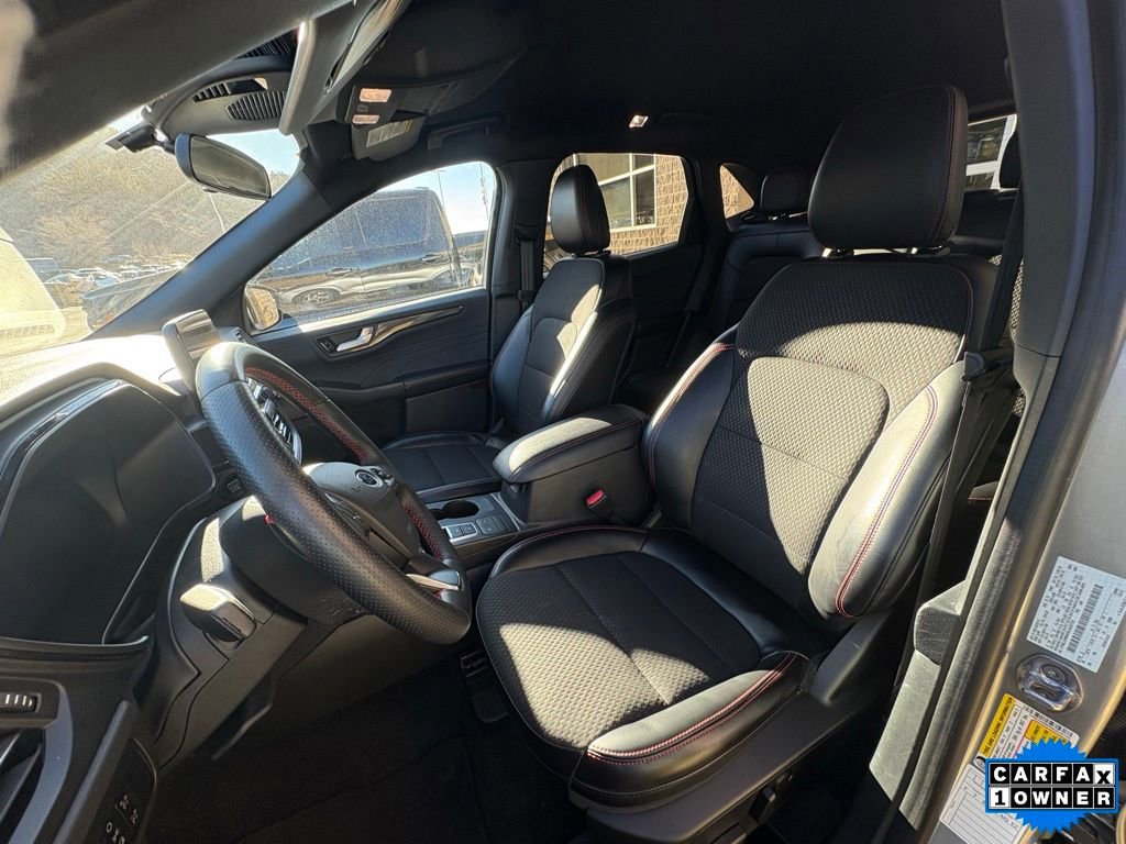 Certified 2024 Ford Escape ST-Line image 9