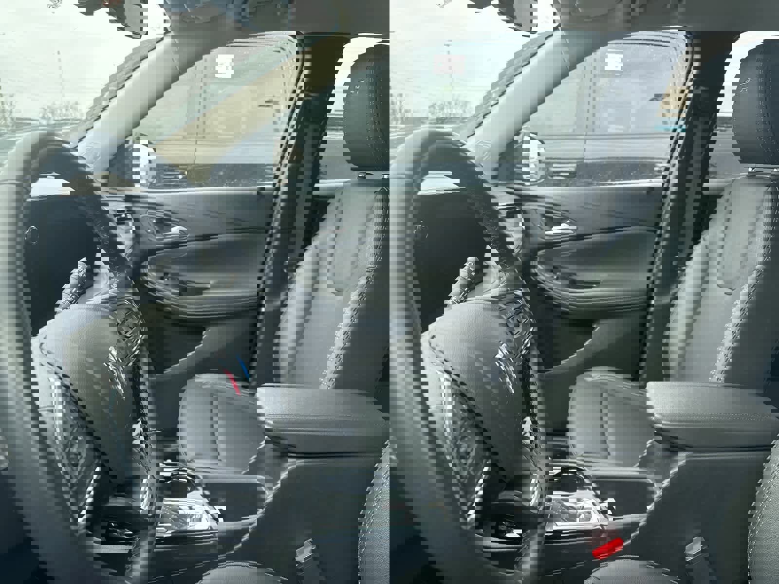 Used 2024 Buick Encore GX Sport Touring image 30