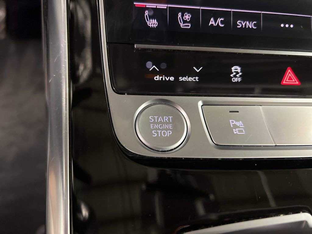 Used 2020 Audi Q7 3.0T Prestige image 17