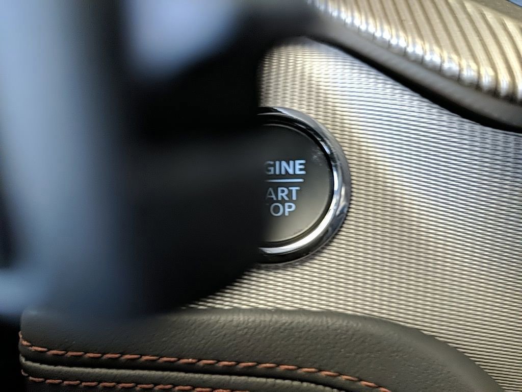 Certified 2025 Ford Explorer Active image 24