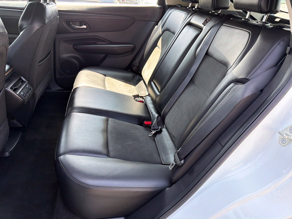 Used 2024 Nissan Ariya FWD image 35