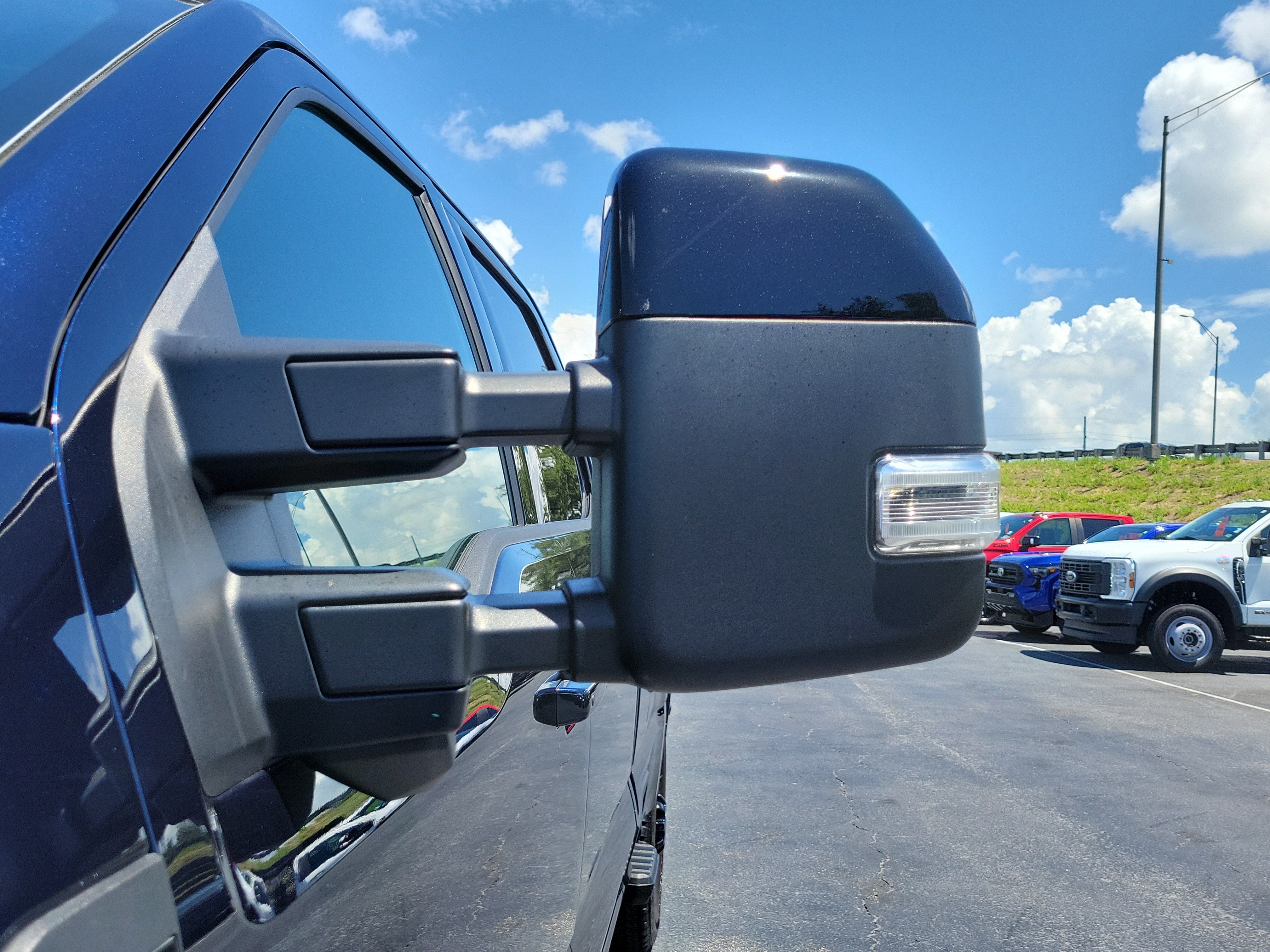 Certified 2025 Ford F250 Platinum AWD/4WD image 4