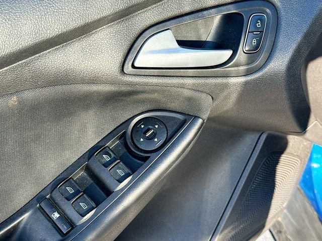 Certified 2018 Ford Focus SE image 19