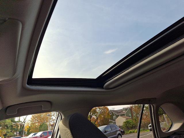 Used 2021 Toyota RAV4 XLE w/ Convenience Package image 14