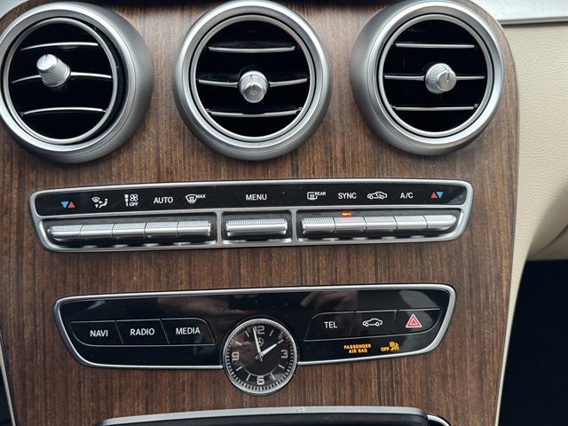 Used 2019 Mercedes-Benz C 300 4MATIC Sedan image 11