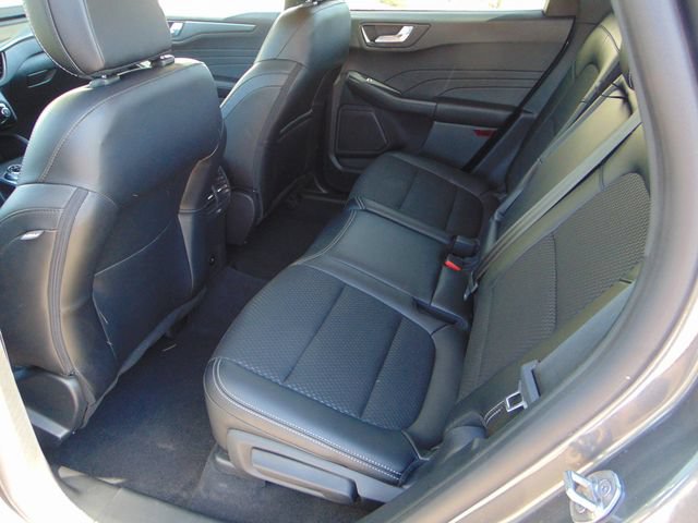 Certified 2026 Ford Escape SE FWD image 21