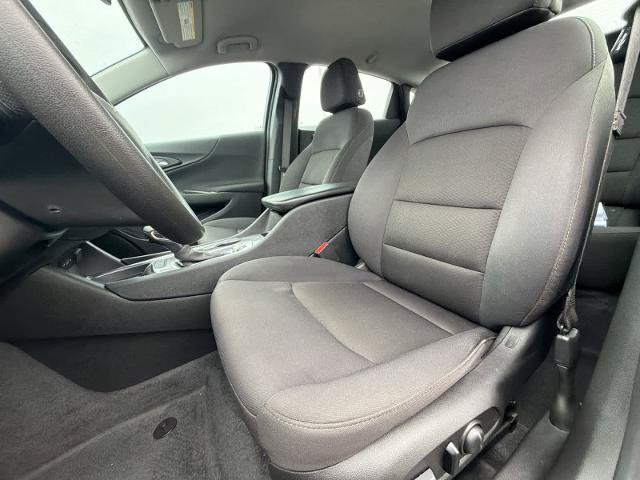 Used 2023 Chevrolet Malibu LT FWD image 16