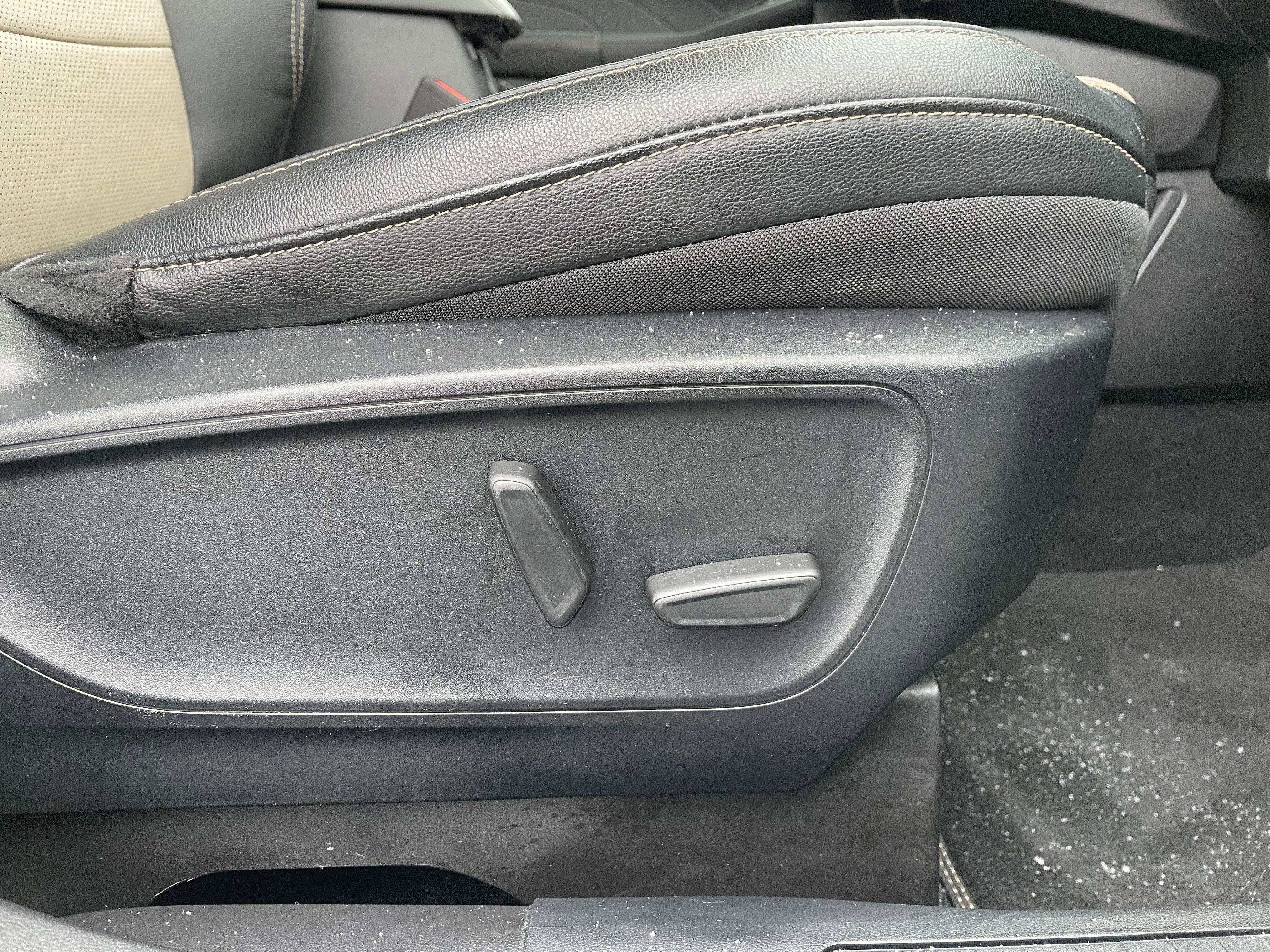 Certified 2022 Ford Escape Titanium w/ Titanium Elite Package image 43