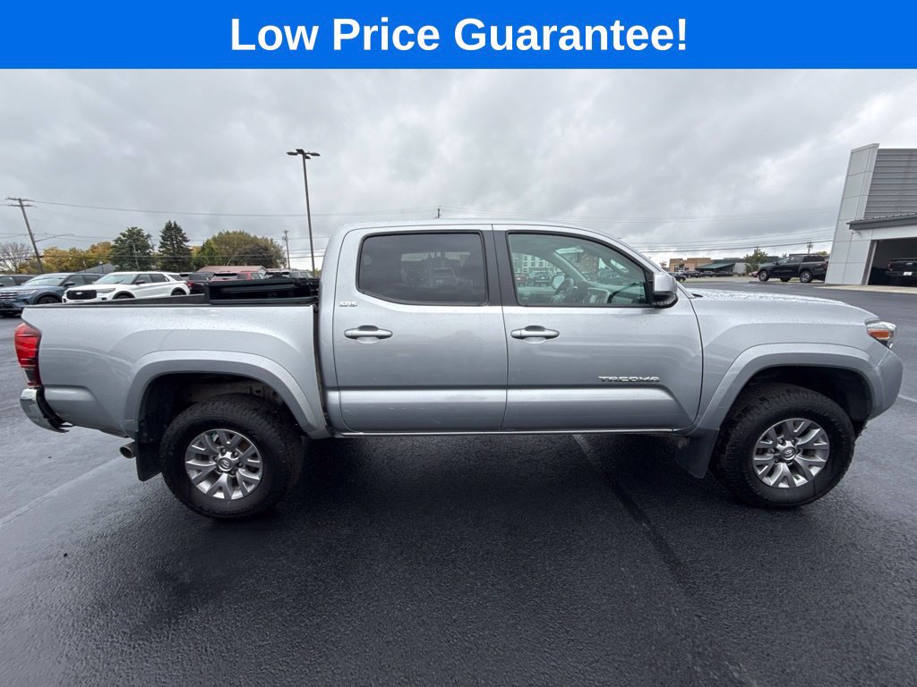 Used 2018 Toyota Tacoma SR5 AWD/4WD image 8