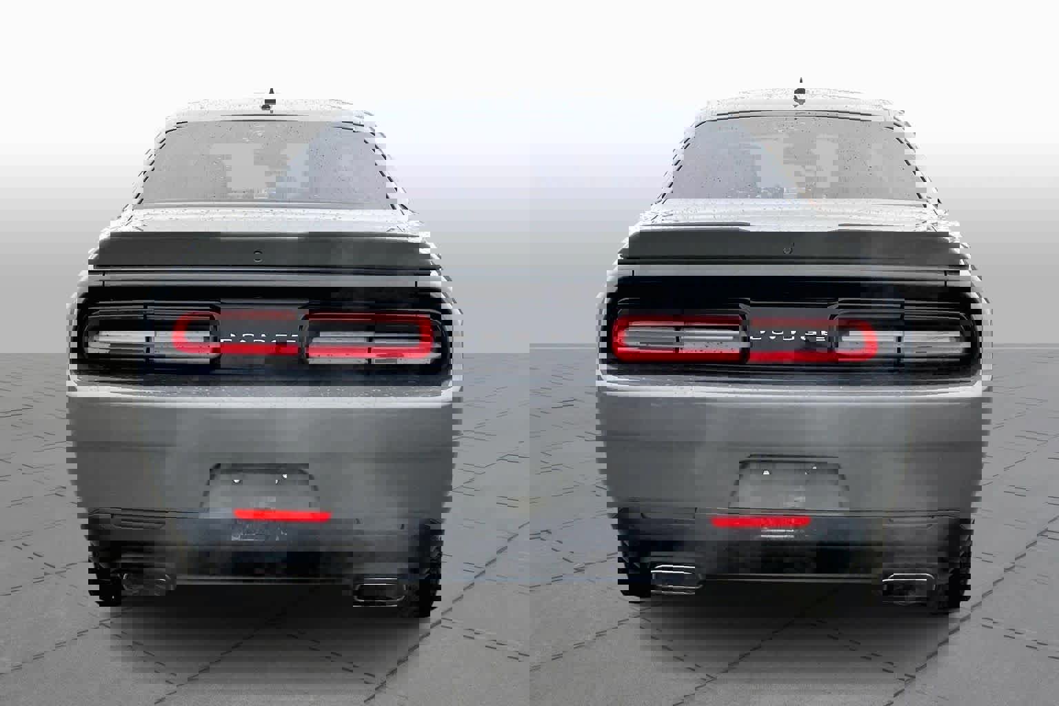 Used 2018 Dodge Challenger R/T Plus image 3